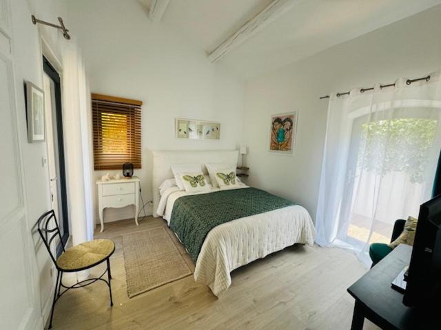 Bed and Breakfast Les Cistes Mallemort Esterno foto
