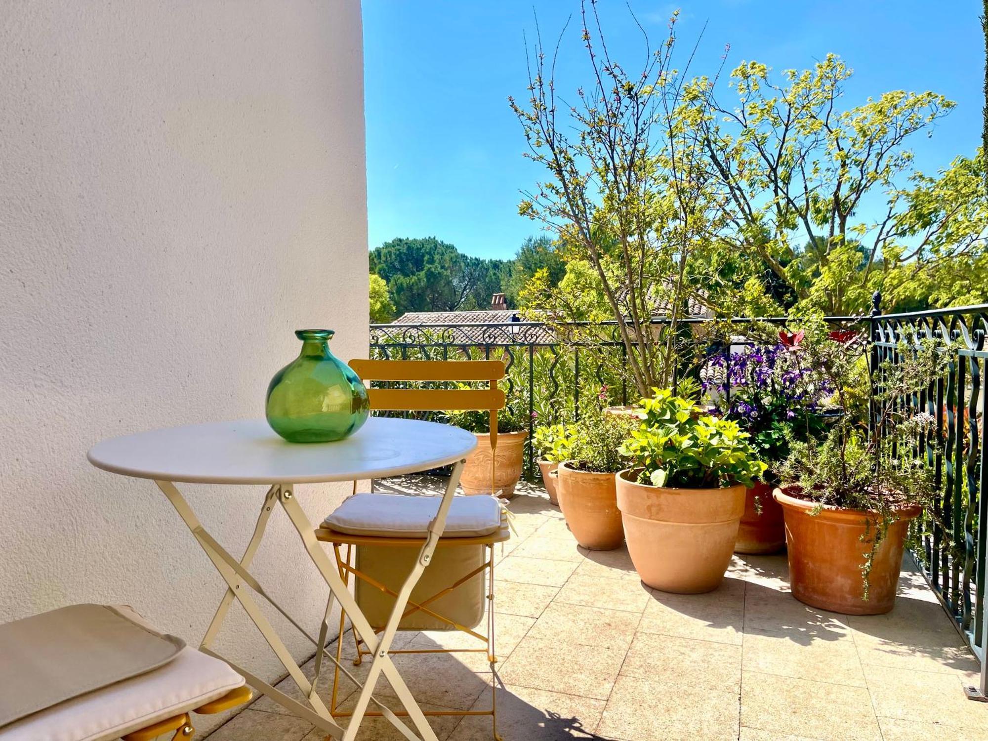 Bed and Breakfast Les Cistes Mallemort Esterno foto