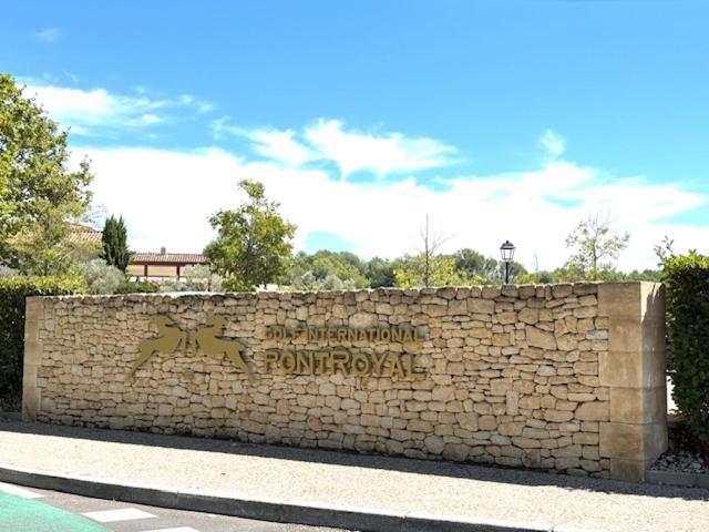 Bed and Breakfast Les Cistes Mallemort Esterno foto